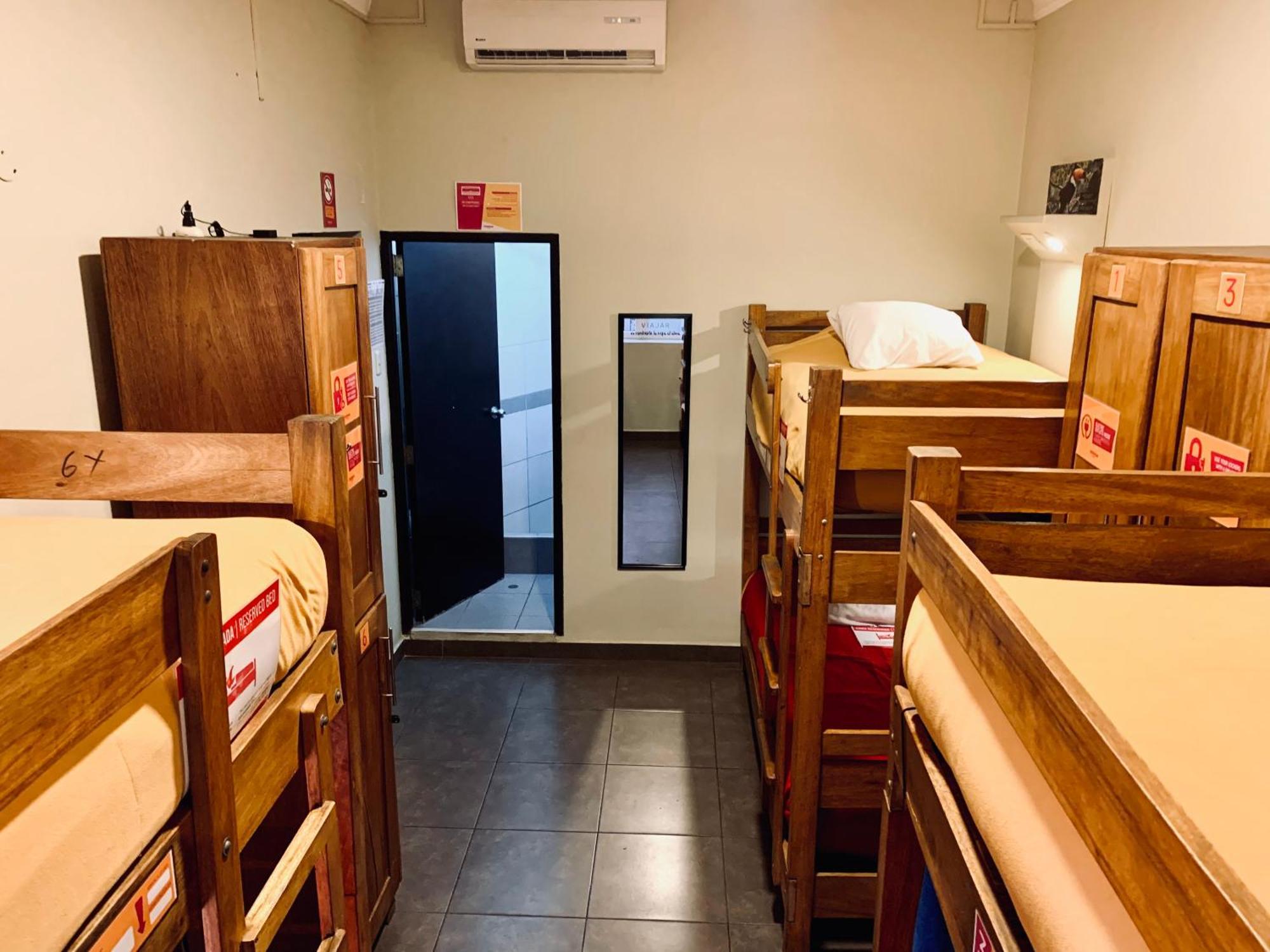Pariwana Hostel Lima (Adults Only) Buitenkant foto
