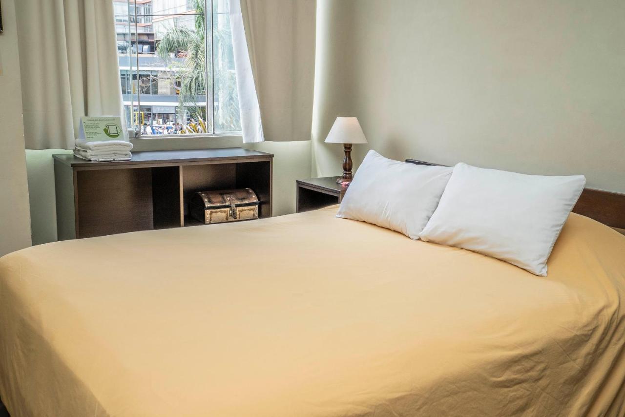 Pariwana Hostel Lima (Adults Only) Buitenkant foto